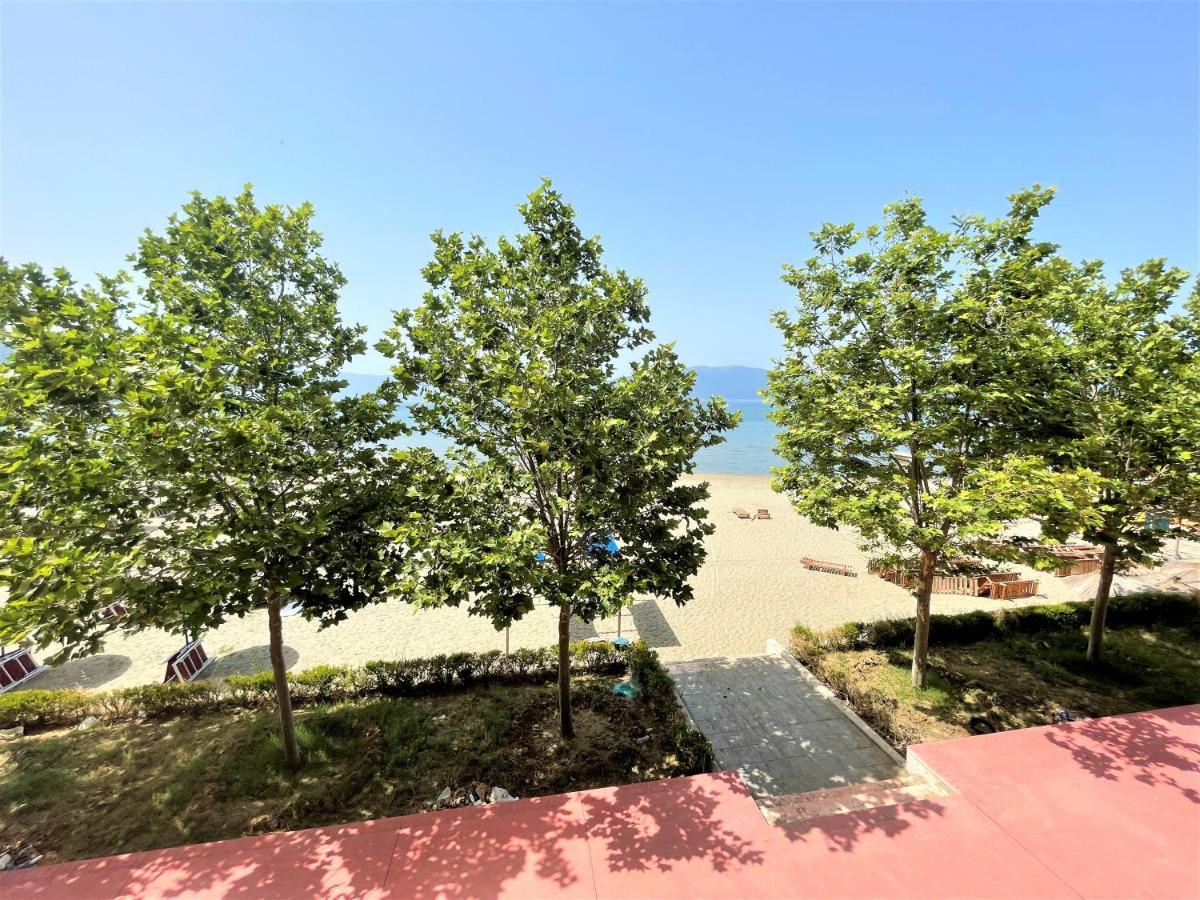 Sky & Sea Viewing Apartment Vlore Exterior photo